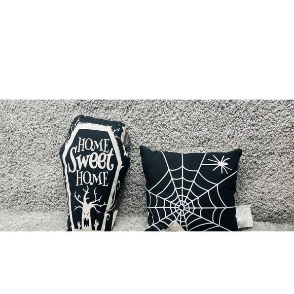 Halloween Home Sweet Home Hey Boo Spider Web Set Of 2 Decorative Pillows - Picture 1 of 10